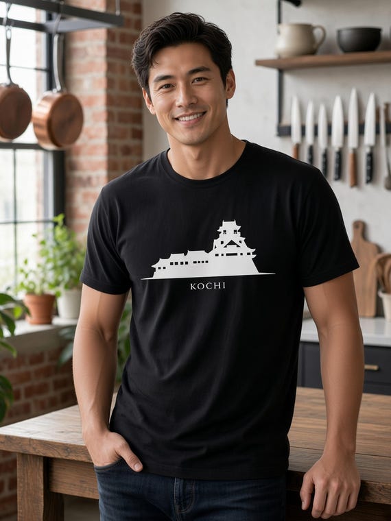 Kochi Castle Japanese line-art T-shirt.